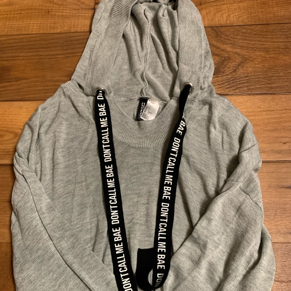 H&M Sweater Crop Top